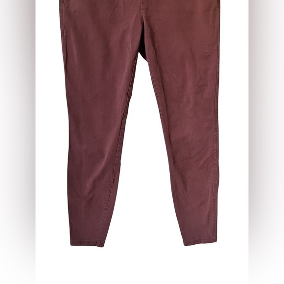 Kuhl Women's Burgundy Skinny Pants Size 8
Hiking Outdoor Jeans Adventure - Picture 2 of 10